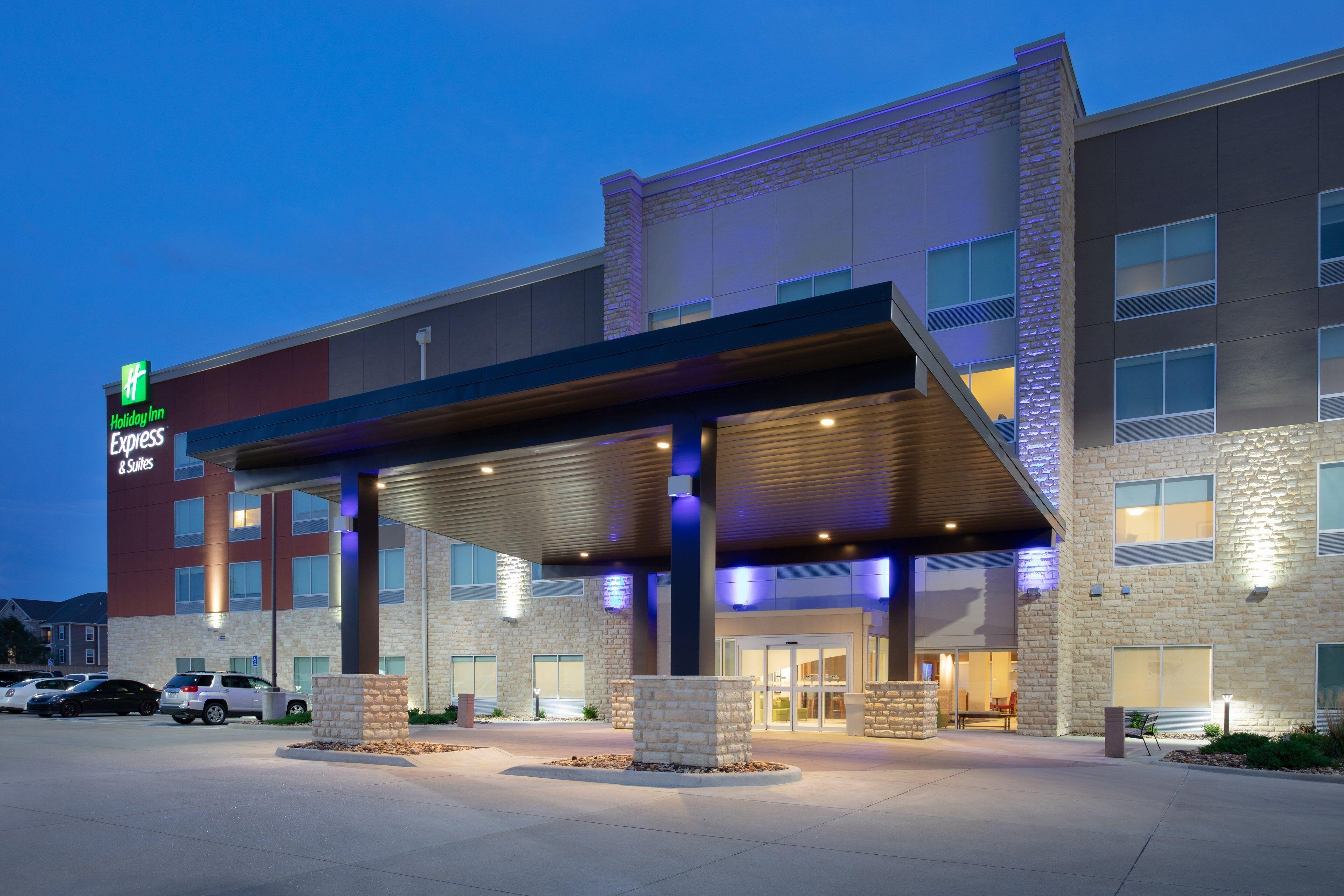 5 Kansas Hotels Guests Rate Highest for Location