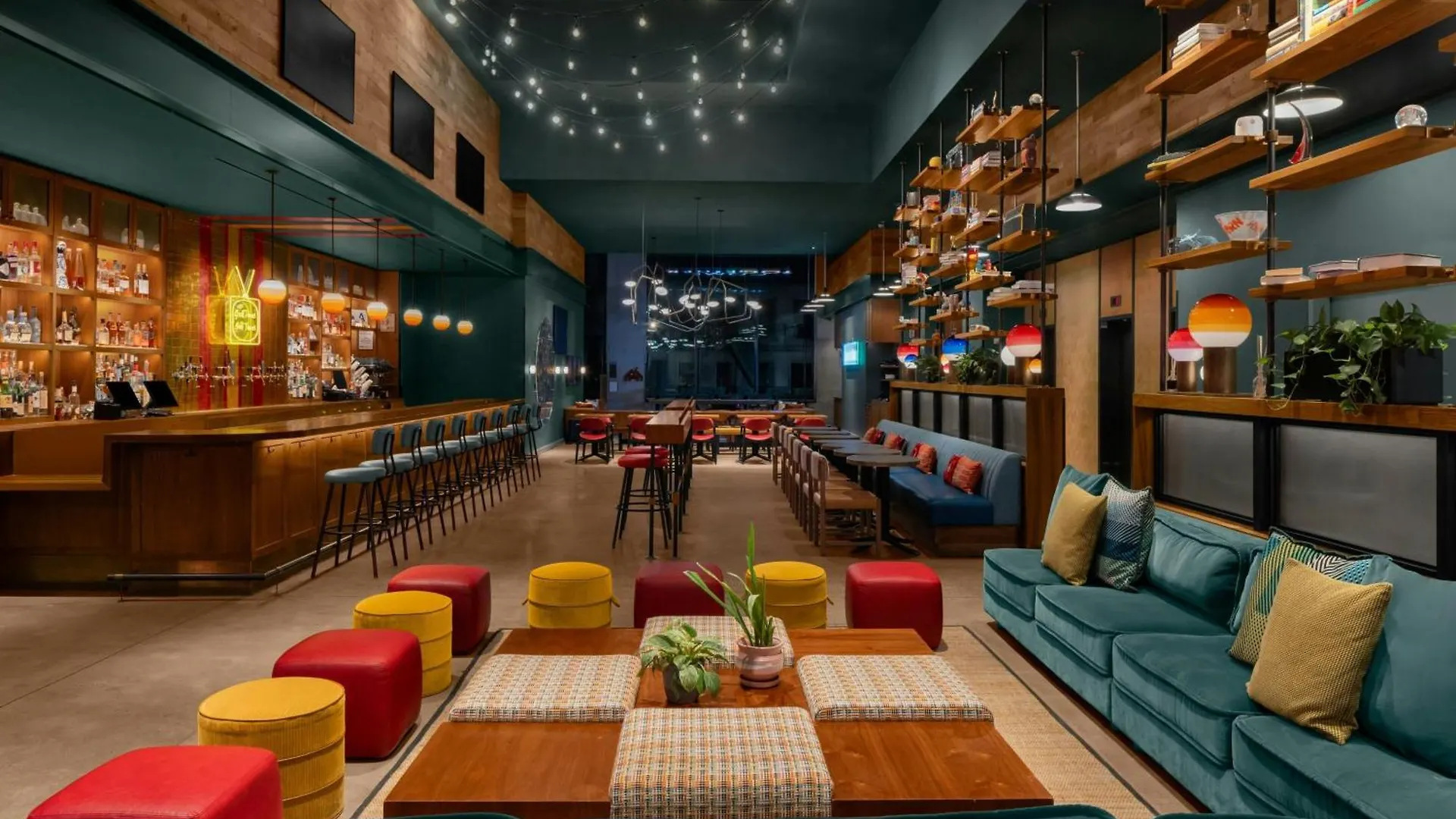 4 Central Hotels Near Brooklyn Bridge Worth Booking