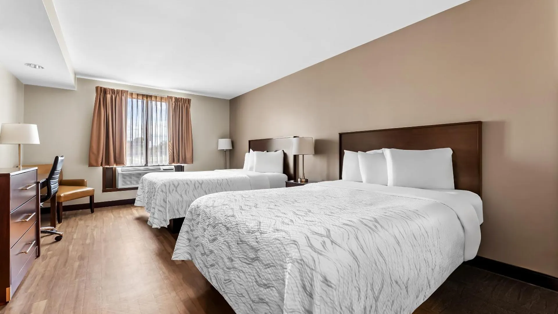 4 Smart Central Hotels in the Adirondacks Worth Booking