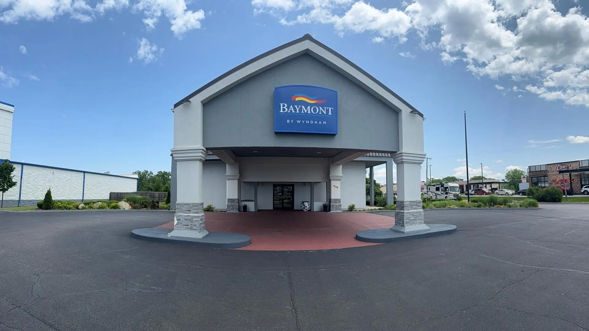 Where to Stay in Indiana: 5 Best Beach Hotels