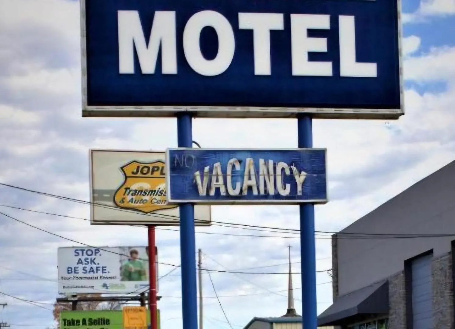 Staying Near Joplin Museum Complex: 5 Budget Hotels Compared