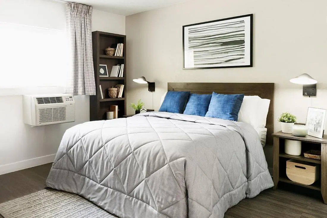 5 Airport Hotels Near Rivergate Mall Worth Booking